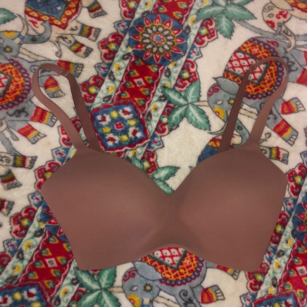 NWOT 32DDD brown/nude bra